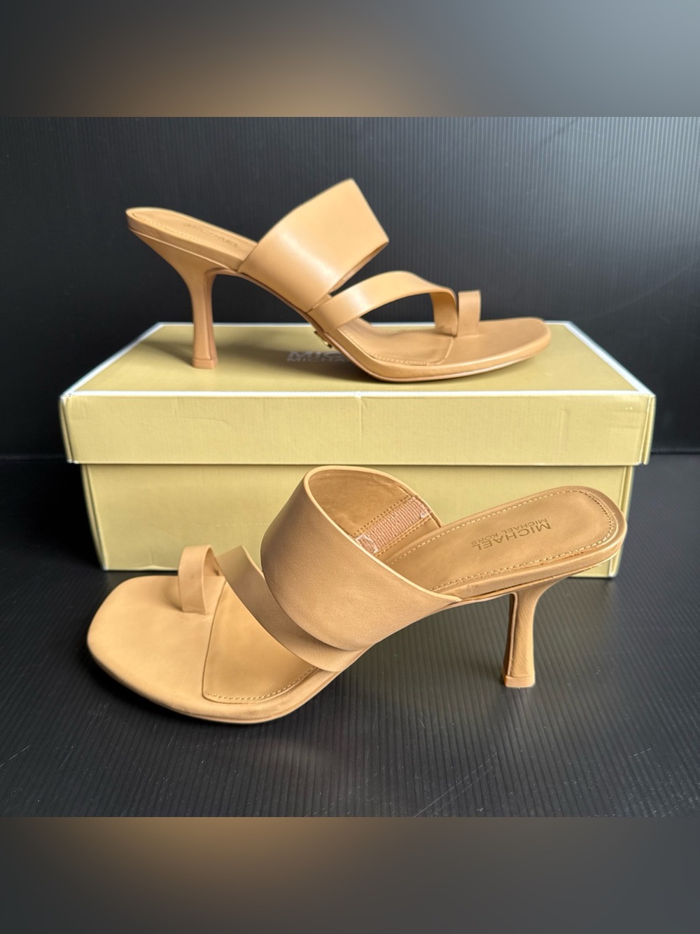 NIB Michael Kors Tanner Leather Mid Heels Brown / Peanut Women’s Size 10
